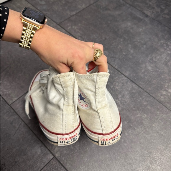 White Converse, Chuck taylor’s all stars - Picture 2 of 4